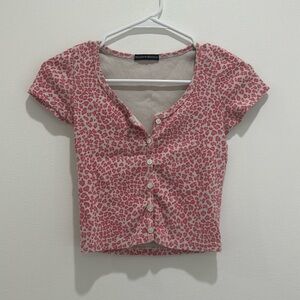 Brandy Melville Pink Cheetah Print Short Sleeve Top